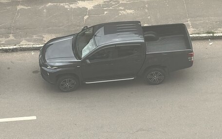 Mitsubishi L200 IV рестайлинг, 2021 год, 2 900 000 рублей, 2 фотография