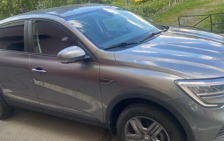 Renault Arkana I, 2021 год, 1 650 000 рублей, 2 фотография