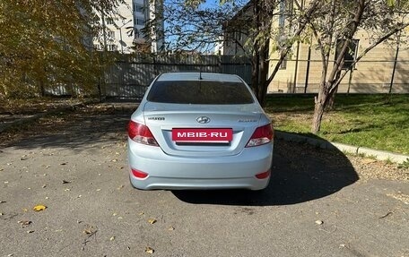 Hyundai Solaris II рестайлинг, 2013 год, 850 000 рублей, 5 фотография