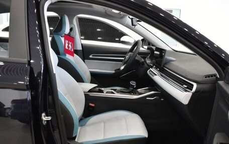 Geely Emgrand, 2025 год, 1 700 000 рублей, 9 фотография