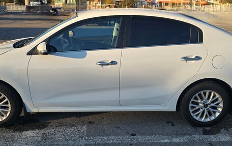 KIA Rio IV, 2019 год, 1 550 000 рублей, 8 фотография