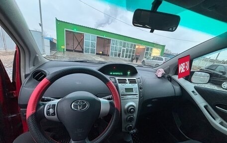 Toyota Yaris III рестайлинг, 2008 год, 500 000 рублей, 6 фотография