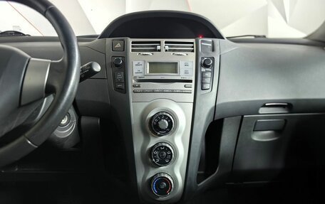 Toyota Yaris III рестайлинг, 2007 год, 573 000 рублей, 14 фотография