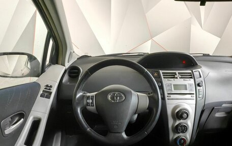 Toyota Yaris III рестайлинг, 2007 год, 573 000 рублей, 17 фотография