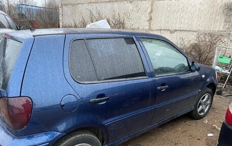 Volkswagen Polo III рестайлинг, 2001 год, 100 000 рублей, 2 фотография