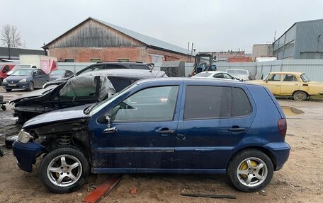 Volkswagen Polo III рестайлинг, 2001 год, 100 000 рублей, 6 фотография