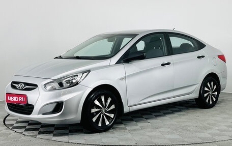 Hyundai Solaris II рестайлинг, 2011 год, 690 000 рублей, 1 фотография