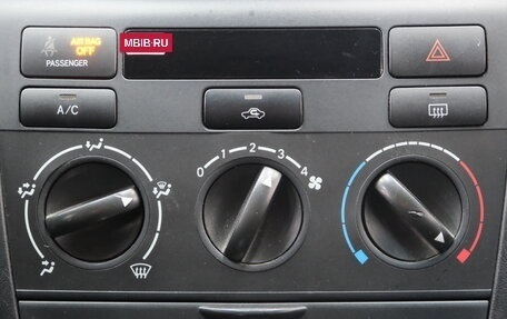 Toyota Corolla, 2005 год, 649 000 рублей, 15 фотография