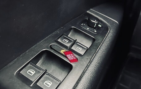 Skoda Superb III рестайлинг, 2014 год, 1 350 000 рублей, 18 фотография