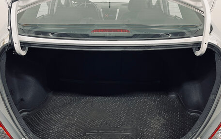 Hyundai Solaris II рестайлинг, 2011 год, 690 000 рублей, 20 фотография