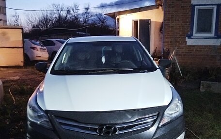 Hyundai Solaris II рестайлинг, 2014 год, 750 000 рублей, 3 фотография