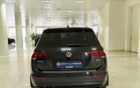 Volkswagen Tiguan II, 2019 год, 2 599 000 рублей, 4 фотография