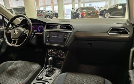 Volkswagen Tiguan II, 2019 год, 2 599 000 рублей, 23 фотография