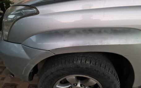 Toyota Land Cruiser Prado 120 рестайлинг, 2004 год, 1 900 000 рублей, 1 фотография