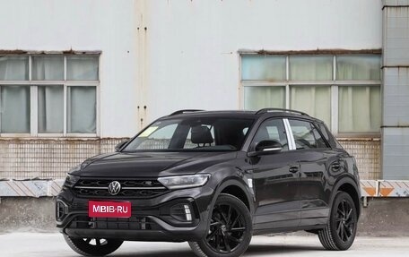 Volkswagen T-Roc I, 2025 год, 2 870 000 рублей, 1 фотография