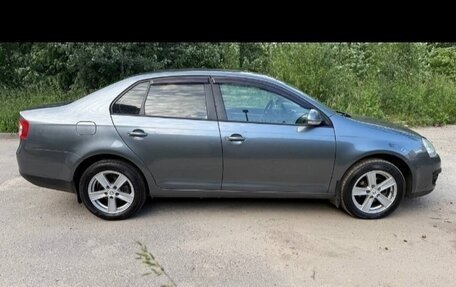 Volkswagen Jetta VI, 2010 год, 720 000 рублей, 5 фотография