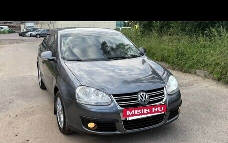 Volkswagen Jetta VI, 2010 год, 720 000 рублей, 3 фотография