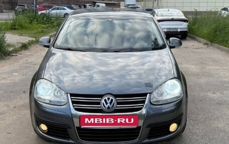 Volkswagen Jetta VI, 2010 год, 720 000 рублей, 2 фотография