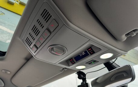 Volkswagen Multivan T6 рестайлинг, 2017 год, 4 150 000 рублей, 14 фотография