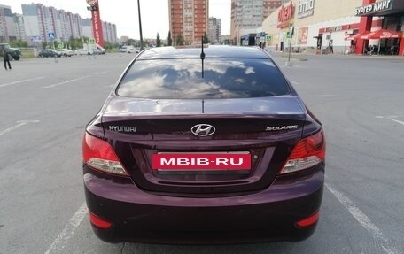 Hyundai Solaris II рестайлинг, 2011 год, 830 000 рублей, 5 фотография