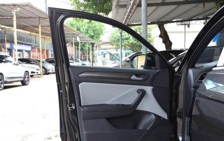 Volkswagen T-Roc I, 2025 год, 2 870 000 рублей, 9 фотография