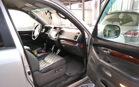 Toyota Land Cruiser Prado 120 рестайлинг, 2004 год, 1 900 000 рублей, 3 фотография