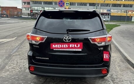 Toyota Highlander III, 2014 год, 3 650 000 рублей, 7 фотография