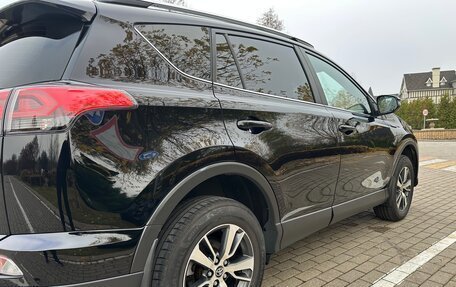 Toyota RAV4, 2017 год, 2 000 000 рублей, 17 фотография