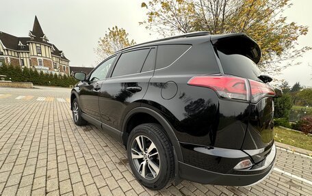 Toyota RAV4, 2017 год, 2 000 000 рублей, 16 фотография