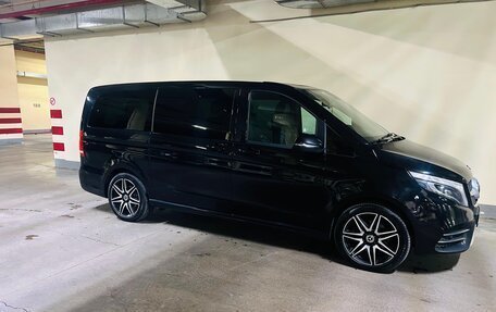 Mercedes-Benz V-Класс, 2019 год, 4 650 000 рублей, 7 фотография