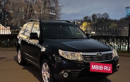 Subaru Forester, 2010 год, 1 300 000 рублей, 2 фотография