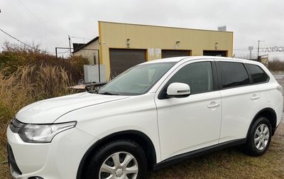 Mitsubishi Outlander III рестайлинг 3, 2014 год, 1 250 000 рублей, 1 фотография