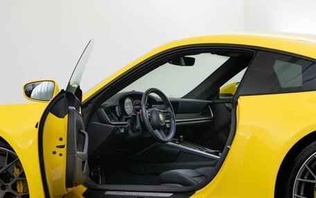 Porsche 911, 2018 год, 13 278 097 рублей, 14 фотография