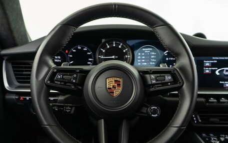 Porsche 911, 2018 год, 13 278 097 рублей, 20 фотография