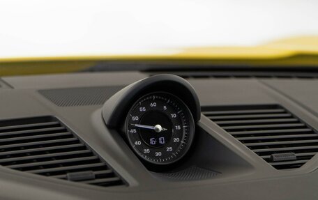 Porsche 911, 2018 год, 13 278 097 рублей, 24 фотография