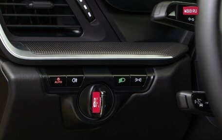 Porsche 911, 2018 год, 13 278 097 рублей, 23 фотография