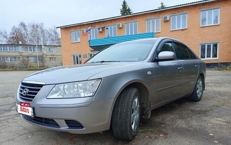 Hyundai Sonata VI, 2010 год, 830 000 рублей, 2 фотография