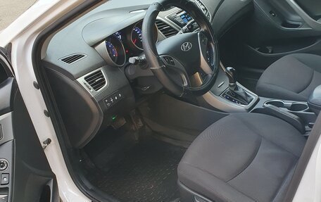 Hyundai Elantra V, 2015 год, 1 050 000 рублей, 5 фотография