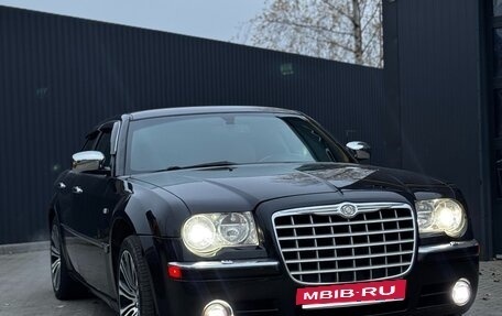 Chrysler 300C II, 2006 год, 1 800 000 рублей, 1 фотография