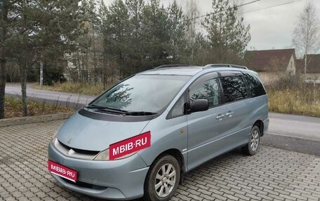 Toyota Estima III рестайлинг -2, 2002 год, 700 000 рублей, 1 фотография