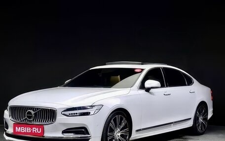 Volvo S90 II рестайлинг, 2021 год, 3 350 000 рублей, 1 фотография