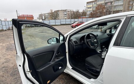 Toyota Avensis III рестайлинг, 2009 год, 830 000 рублей, 12 фотография