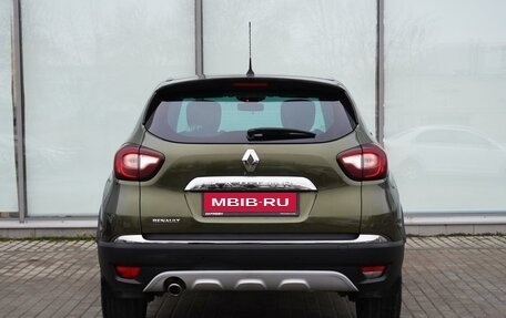 Renault Kaptur I рестайлинг, 2017 год, 1 399 000 рублей, 4 фотография