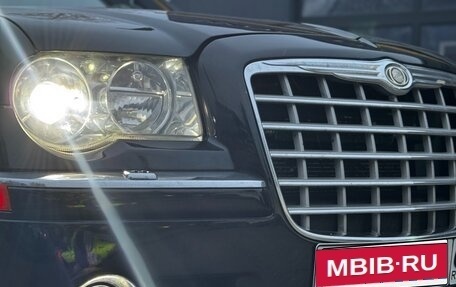 Chrysler 300C II, 2006 год, 1 800 000 рублей, 12 фотография