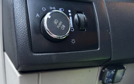 Chrysler 300C II, 2006 год, 1 800 000 рублей, 14 фотография