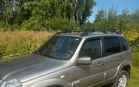 Chevrolet Niva I рестайлинг, 2012 год, 600 000 рублей, 18 фотография