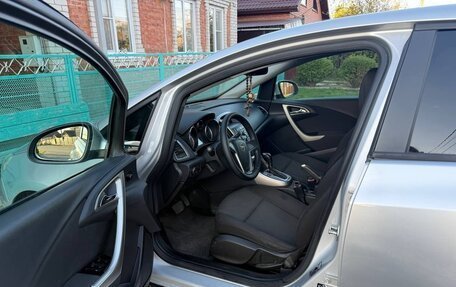 Opel Astra J, 2011 год, 780 000 рублей, 4 фотография