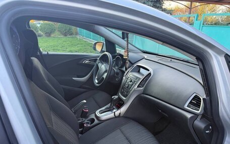 Opel Astra J, 2011 год, 780 000 рублей, 8 фотография