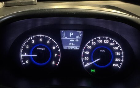 Hyundai Solaris II рестайлинг, 2011 год, 770 000 рублей, 17 фотография