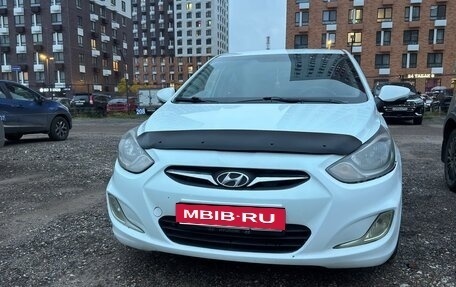 Hyundai Solaris II рестайлинг, 2011 год, 770 000 рублей, 25 фотография